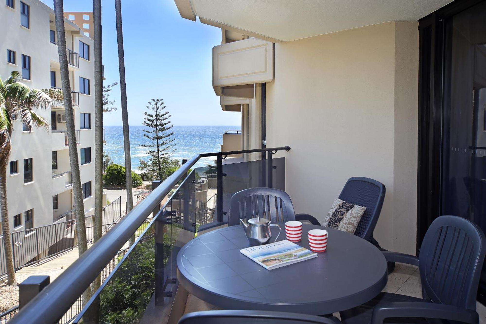 Clubb Coolum Beach Resort Sunshine Coast Dış mekan fotoğraf