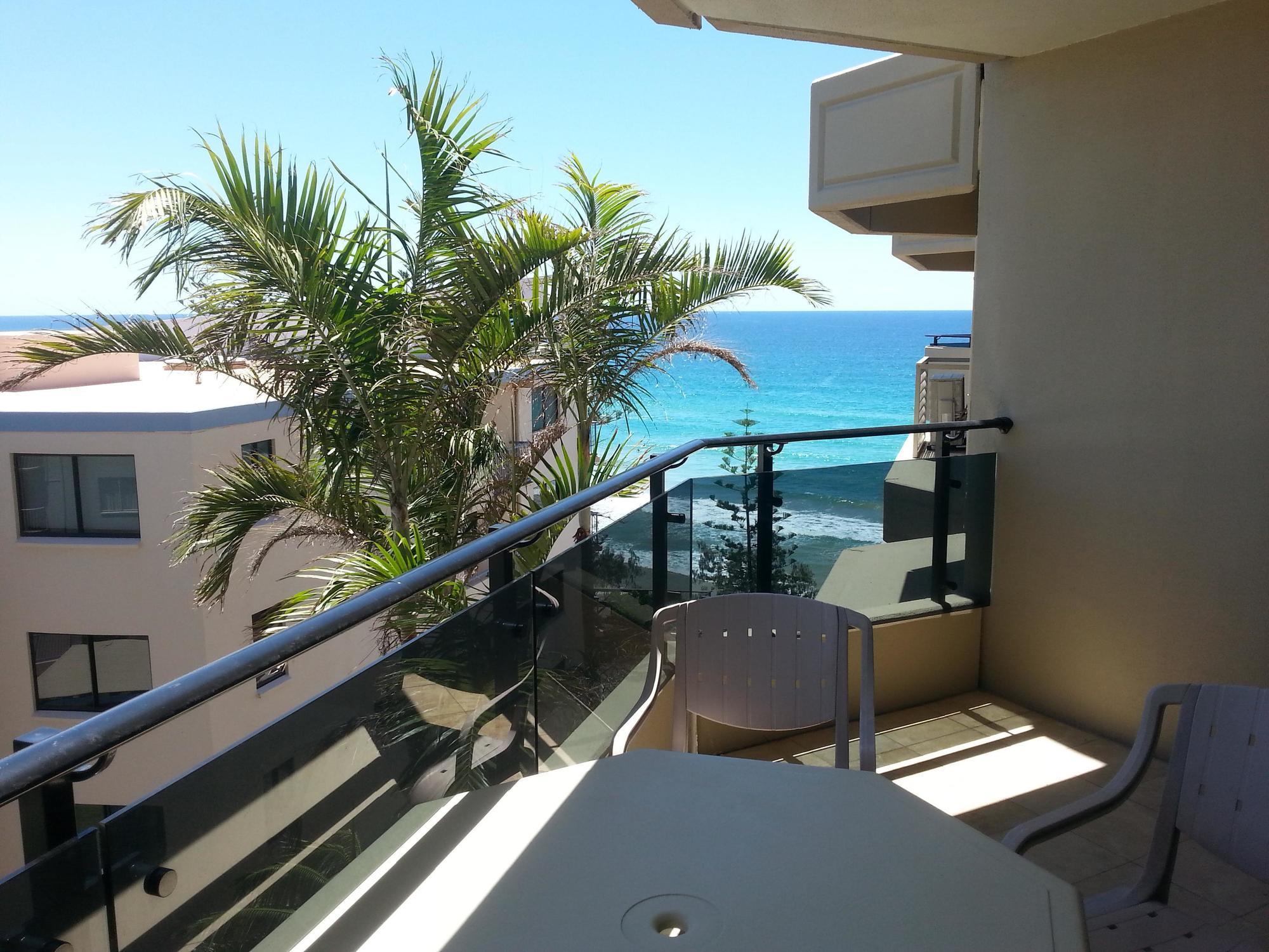 Clubb Coolum Beach Resort Sunshine Coast Dış mekan fotoğraf